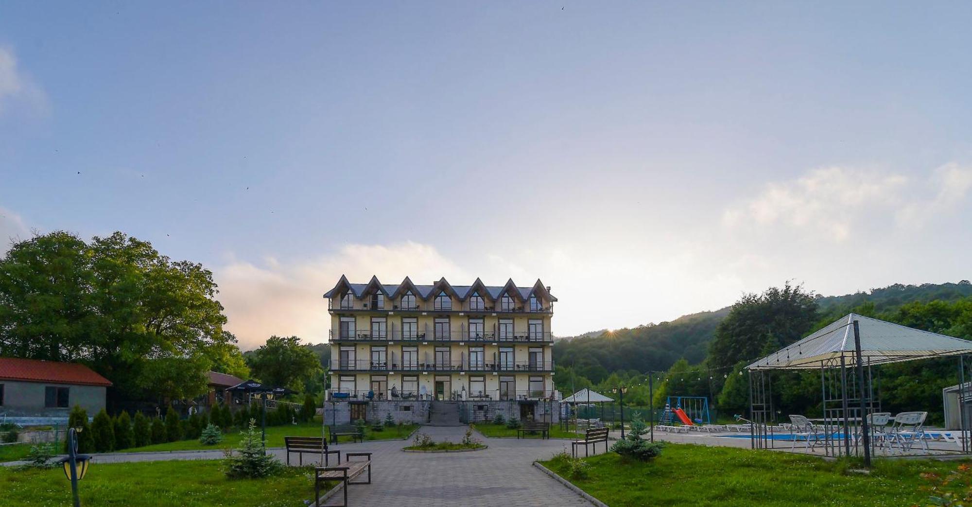 Hotel Shaori Nikortsminda Exterior foto